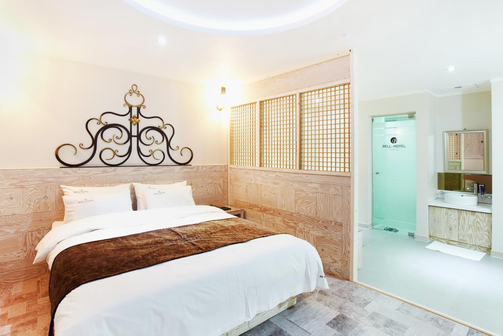 Bell Hotel Hwaseong Rum bild